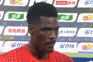 让·克劳德：我可以踢很多位置包括中卫 红牌算是杀死了比赛