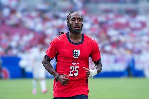 记者：斯彭斯有伤对墨西哥不太可能首发，预计替代者是赖斯或宽萨